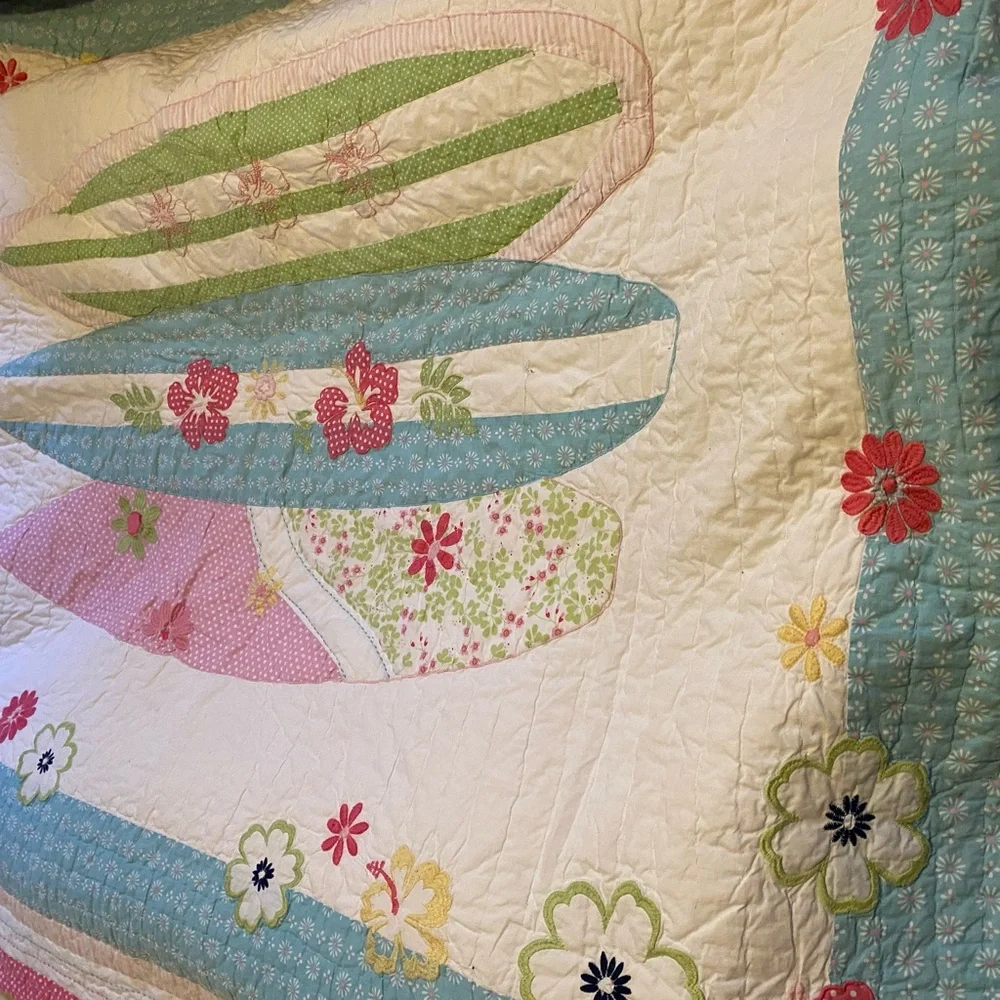 Pottery Barn Kids comforters/sham set, Twin size
